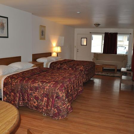 Golden Lion Motel Raymond Экстерьер фото
